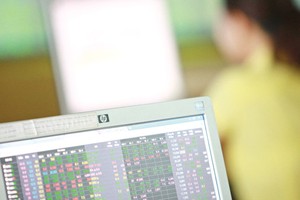 Xử lý sở hữu chéo ngân hàng, chứng khoán